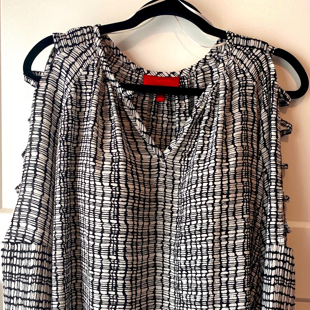 Black and White Trendy Blouse